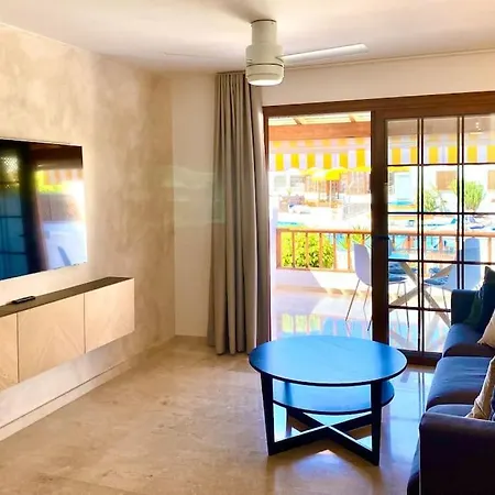 Stylish & Modern 1 Bedroom On Frontline Of Playa Del Duque Lejlighed